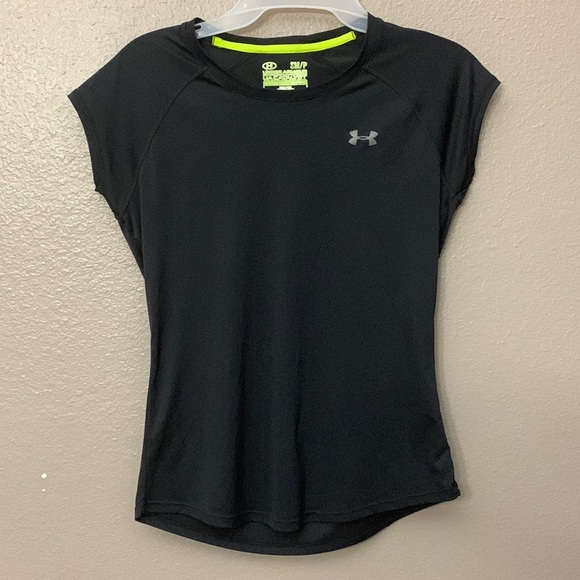 Under Armour Semi-Fitted Catalyst HeatGear Black Shirt Woman’s small - Picture 1 of 10